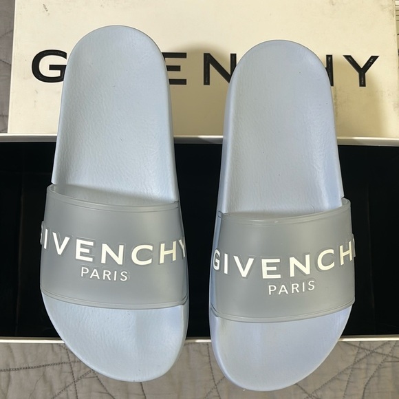 Givenchy slides - Picture 1 of 4